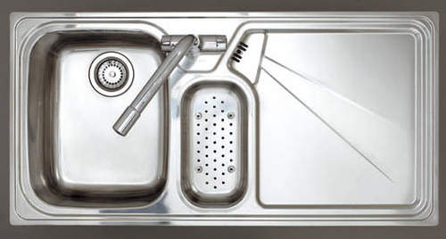 Astracast Sink Lausanne 1.5 bowl stainless kitchen sink, right drainer & Extras.
