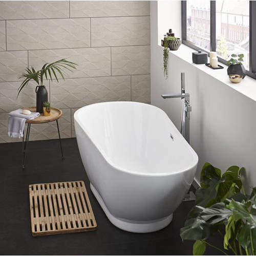 Hydra Esposito 2 Freestanding Bath With Waste. 1700x810mm.