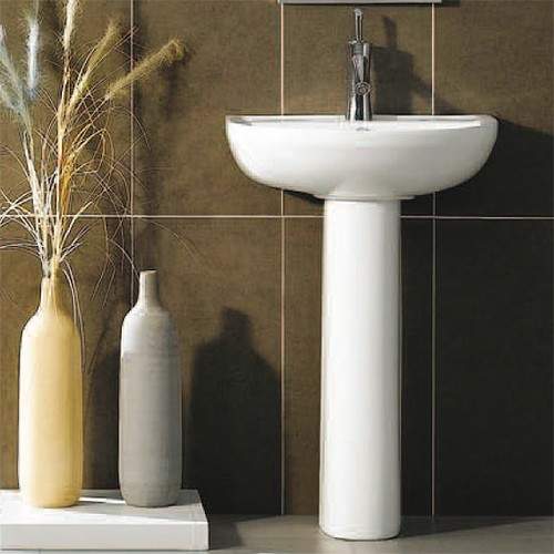 Hydra Freedom Curved Basin With Pedestal. 530x510mm.