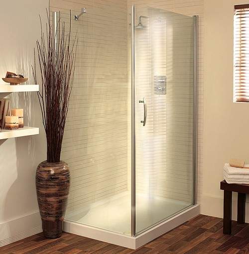Lakes Italia 900x700 Shower Enclosure With Pivot Door & Tray (Silver).