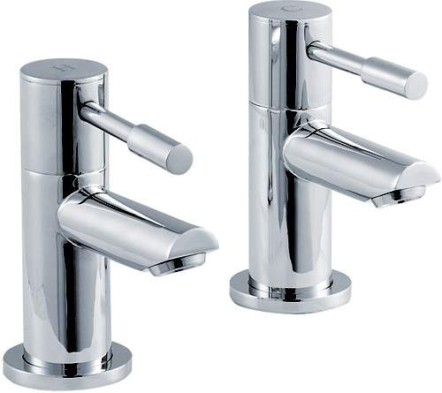 Crown Series 2 Bath Taps (Chrome).