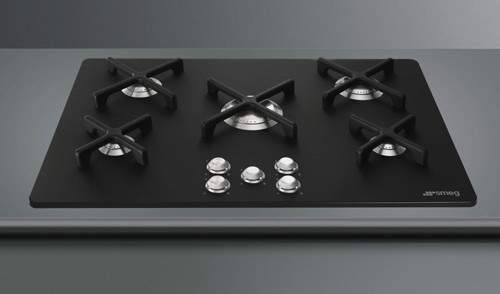 Smeg Gas Hobs Newson 5 Burner Gas Hob. 75cm (Black).