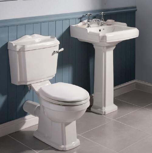 Ultra Beresford Traditional Toilet With Cistern, Basin & Pedestal.