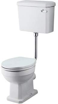 Ultra Lewiston Traditional Low Level Toilet Pan With Cistern.