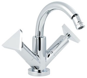 Ultra Isla Mono bidet mixer with pop up waste.