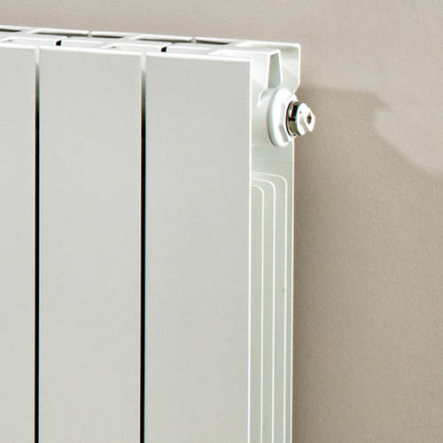 Example image of EcoHeat Saxon Horizontal Aluminium Radiator & Brackets 440x660 (White).