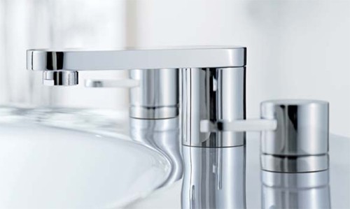 Example image of Mayfair Cielo 3 Tap Hole Basin Mixer Tap With Click-Clack Waste (Chrome).