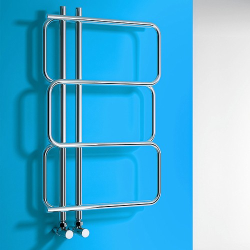 Larger image of Reina Radiators Kalani Towel Radiator (Chrome). 884x540mm.