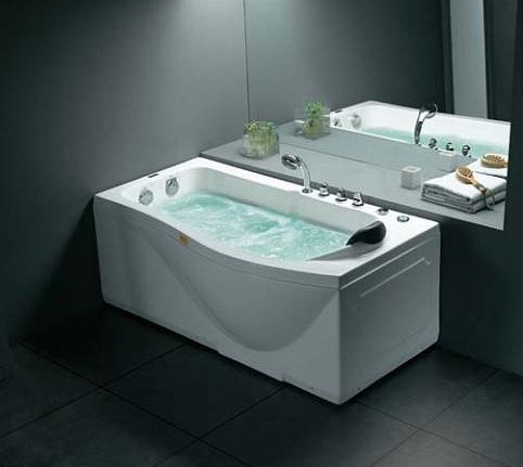 Example image of Hydra P Shaped Whirlpool Bath With Bath Panels. 1500x820 (Left Handed).
