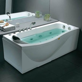 Example image of Hydra Corner Whirlpool Bath With Bath Panels. 1720x850 (Right Handed).