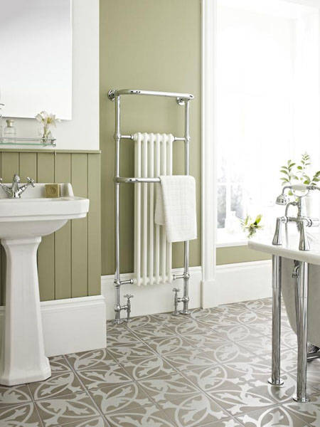 Example image of Hudson Reed Radiators Brampton Heated Towel Rail 1500x575 (Chrome).