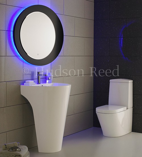 Example image of Hudson Reed Suites Complete Bathroom Suite With 1700x700mm Bath.