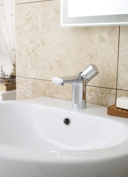 Example image of Ultra Nemesis Mono Basin & Bath Shower Mixer Tap Set With Shower Kit  (Chrome).